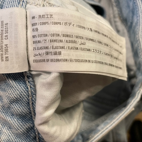 HOLLISTER - Vintage light blue denim jeans for Women!! - Picture 5 of 5